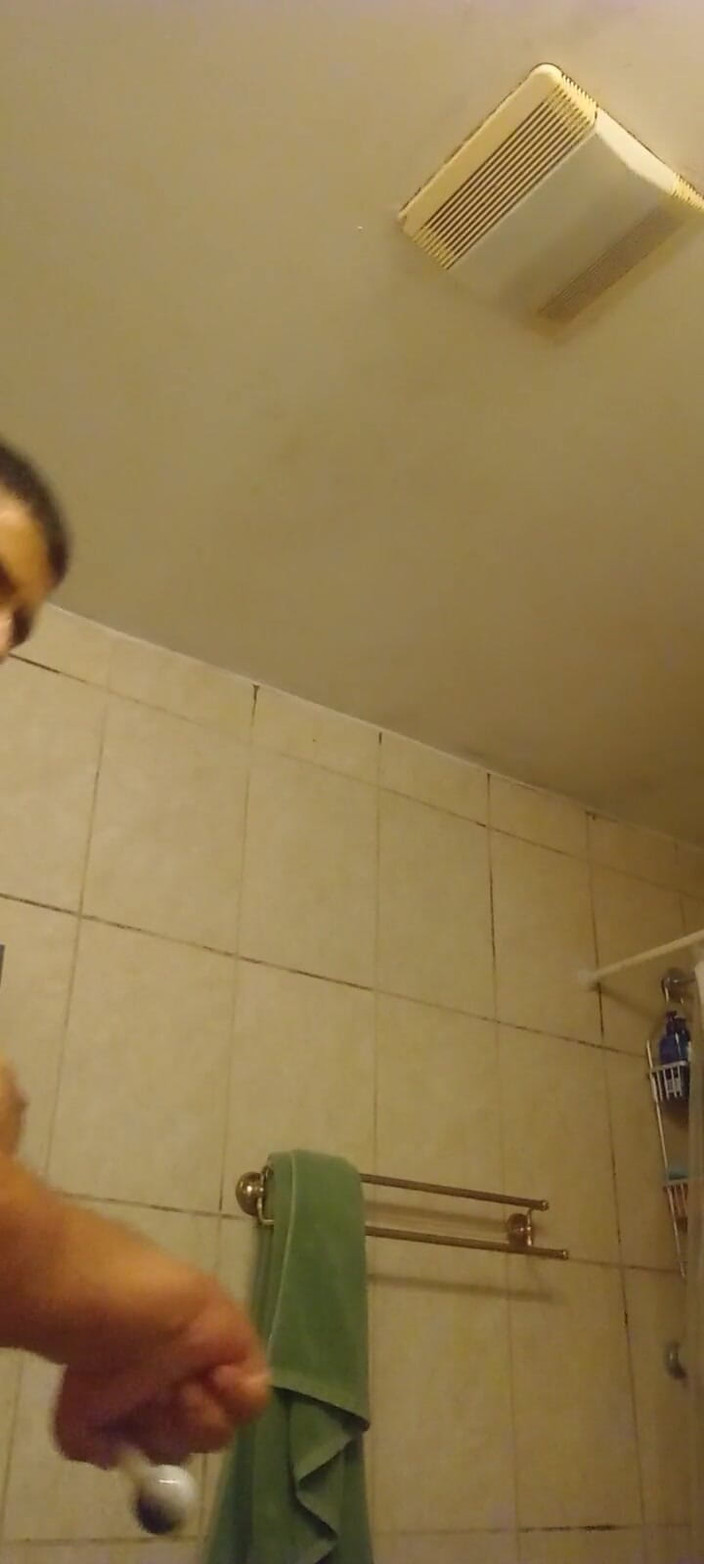 Chubbytits16: Kdo chce sát moje obrovské bradavky