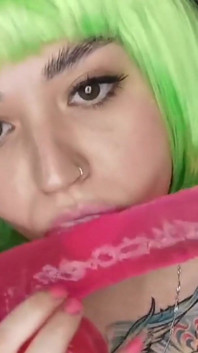 Saji si dildo - Růžový Hurrican