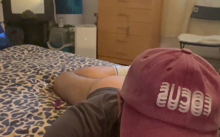 Lextalon: Mengongkek diri saya dengan dildo baru saya
