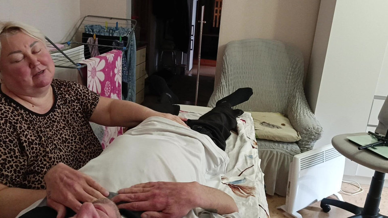 Zona901: La vicina succhia e si masturba il mio cazzo sul...