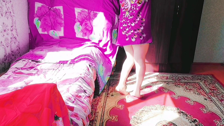 Kitty_Cross: Femboy juguetona te seduce con miradas traviesas