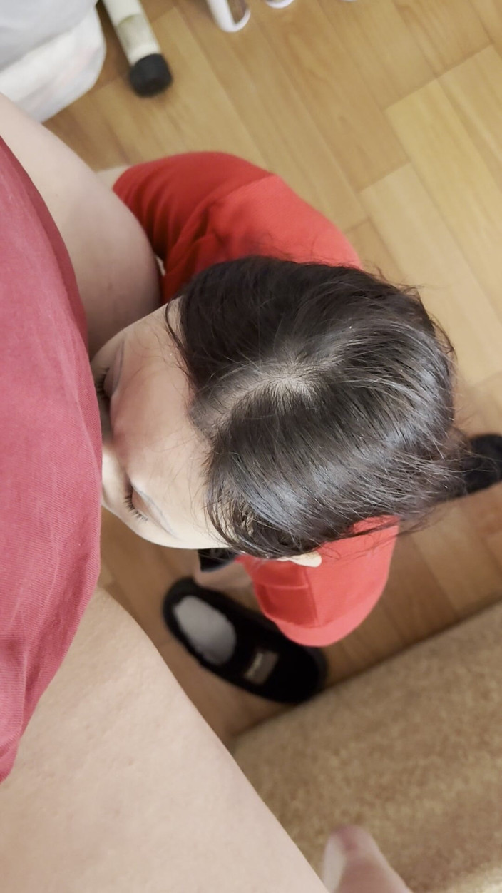 Lesbian-illusion: Pacarku lagi asik jilat memekku dan masturbasi memeknya di saat...