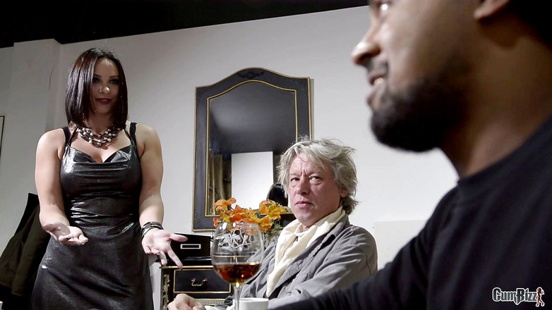 Cumbizz: Poker game went wrong husband lose wife full spouse house...