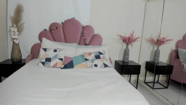 Angela Xoo: Masturbation Latinas Sex Naked Un My Room