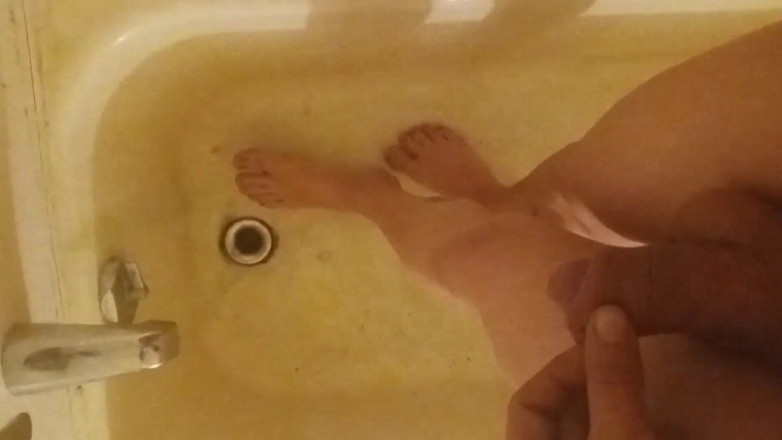 LilTaste: Pacing Naked and Barefoot Peeing on My Foots, in a...