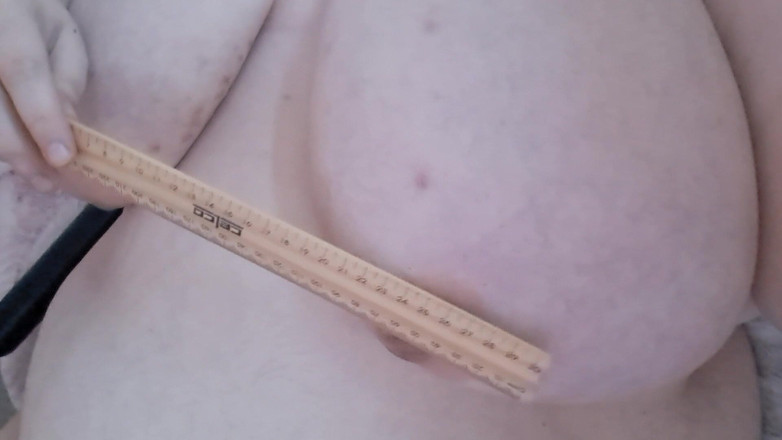 LaLaDelilah: Bröst spanks