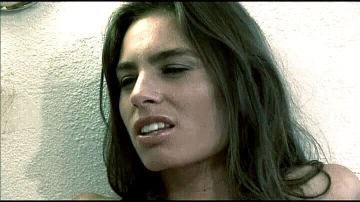 Tight little babes: スリムな体を持つかわいい学生は、白いディックに犯された彼らの小さな嫌いな人を手に入れました