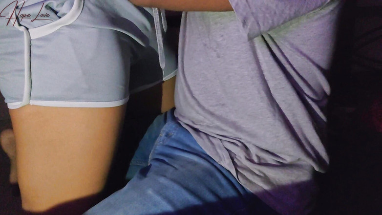 Hope Love: Azgın kız üstte ve seks için deli gibi biniyor