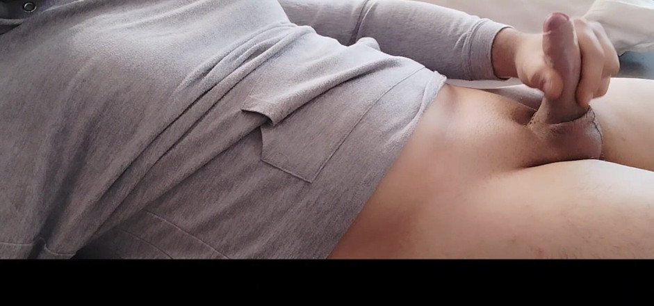 marinov96: Masturbace doma kluka - 3