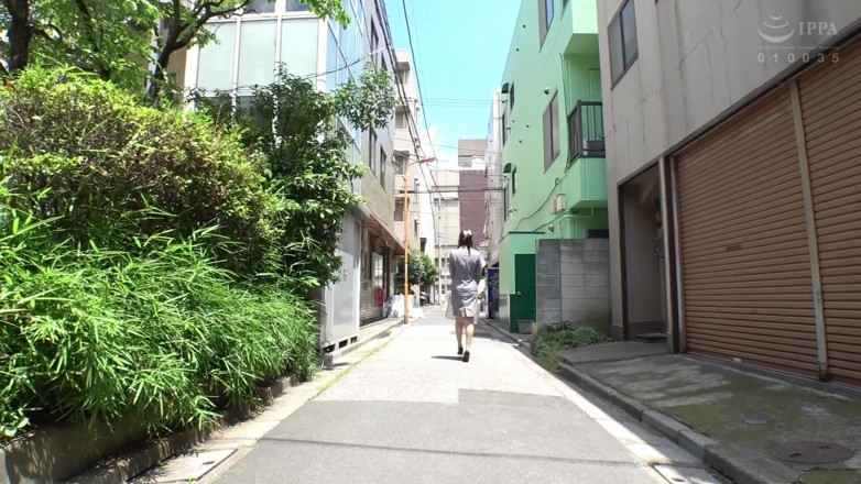 Vulture: 거래를 성사하는 비결은 라이브 쇼입니다!? 유부녀를 방문하는 성인 장난감 세일즈맨! -3