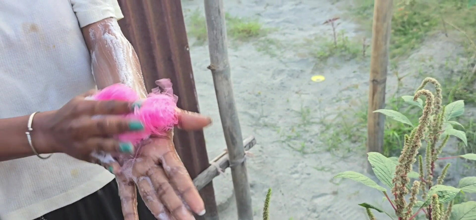 SafeRosebush8: Video khiêu dâm xxx Ấn Độ tắm