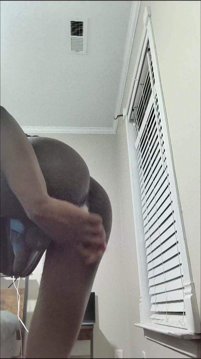 DaBlackFemboy: Femboy Gaping Hole Farting and Creaming on BBC