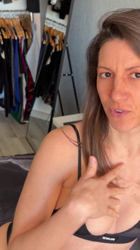 Ich bringe mich mit einem riesigen Dildo zum Orgasmus am Arsch – 100% anal