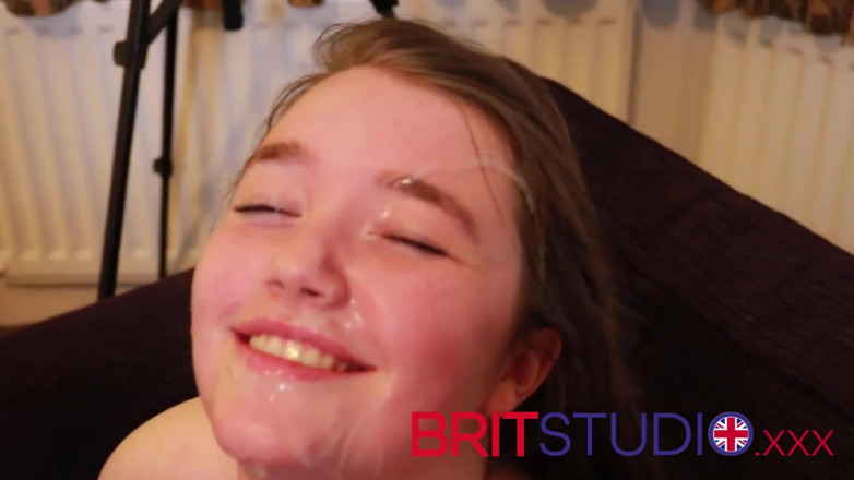 Brit Studio: British 18-year-old sucks six guys