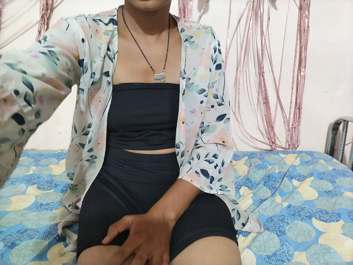 Surbhi453: Bhabhi desi India berkongkek dubur