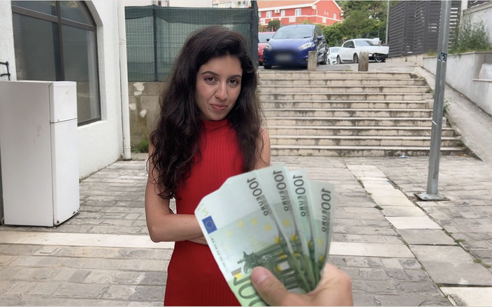 Dis Diger: Babe juega un juego callejero y recibe una oferta tentadora:...