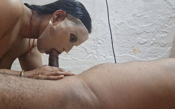 Busty Banuu: Індійська мачуха трахається