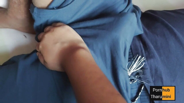 Tharumini_Official: Indisches schlampenmädchen blowjob