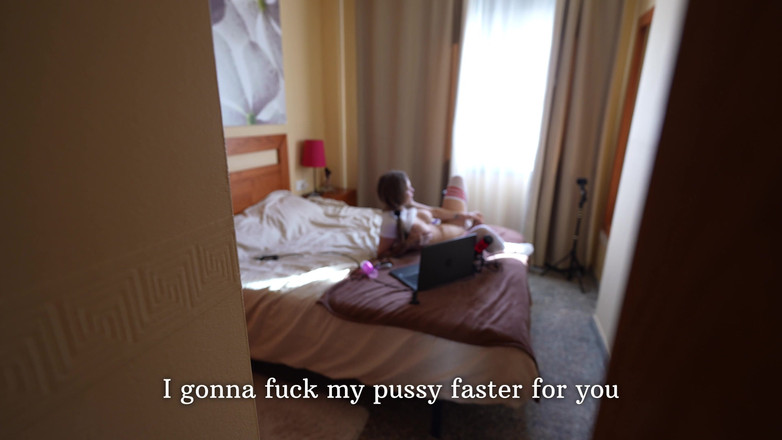 Alexa Poshspicy: POV: Mijn stiefvader kwam erachter dat mijn stiefdochter parttime op...