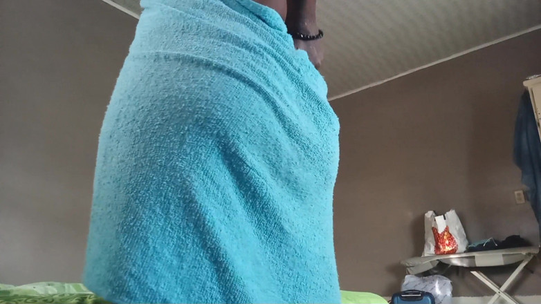 Super sexy ebony cuties: Lắc mông của tôi cọ xát âm hộ của tôi