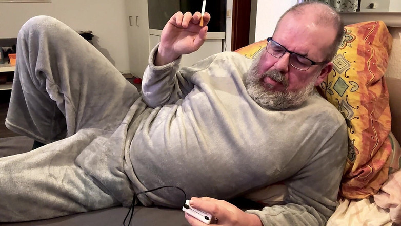 Qualzucht: New, Cuddly Pyjamas, Mega Orgasm!