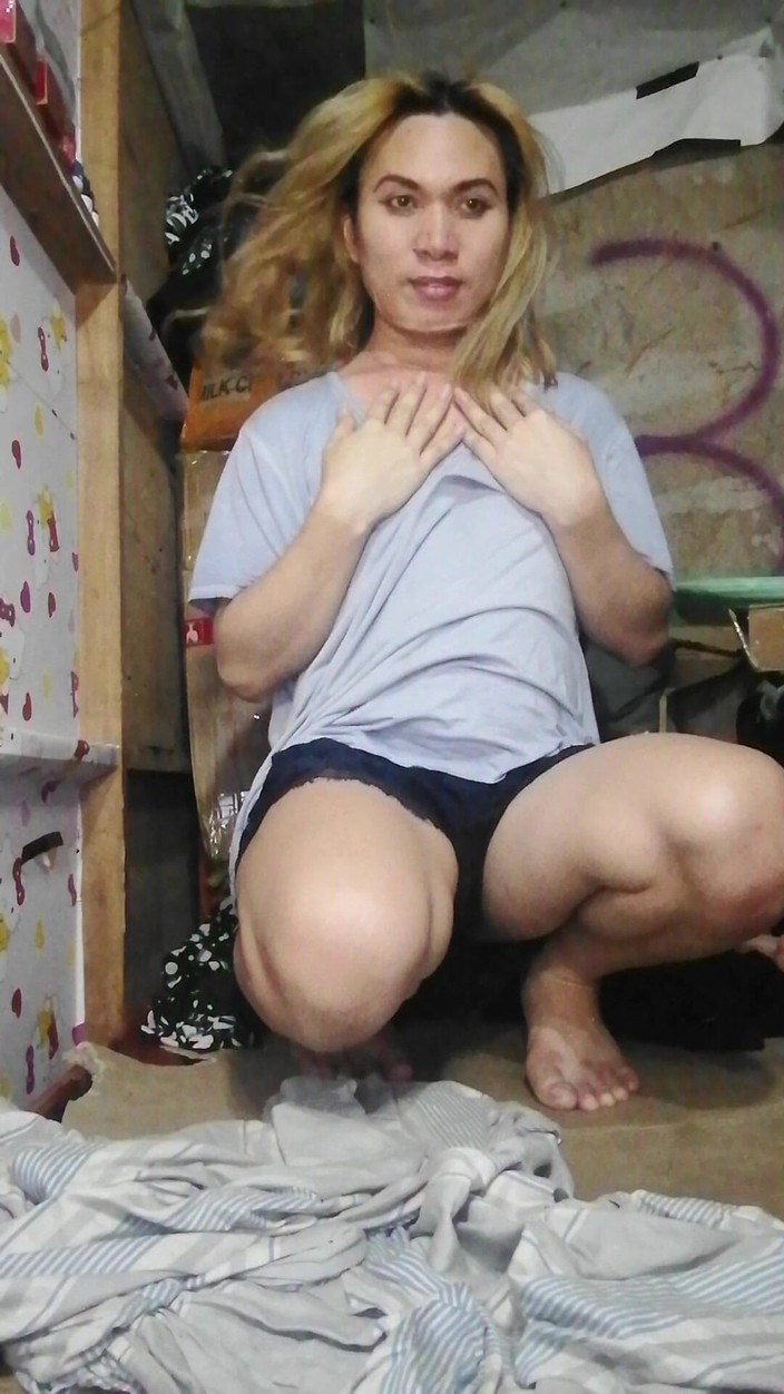 Reynaldo6: Královna je velmi krásná i s make-upem a velmi sexy...