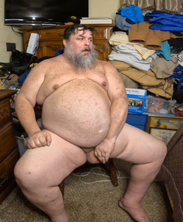 GeneWadexxx: 射在垃圾房里，没有人会知道