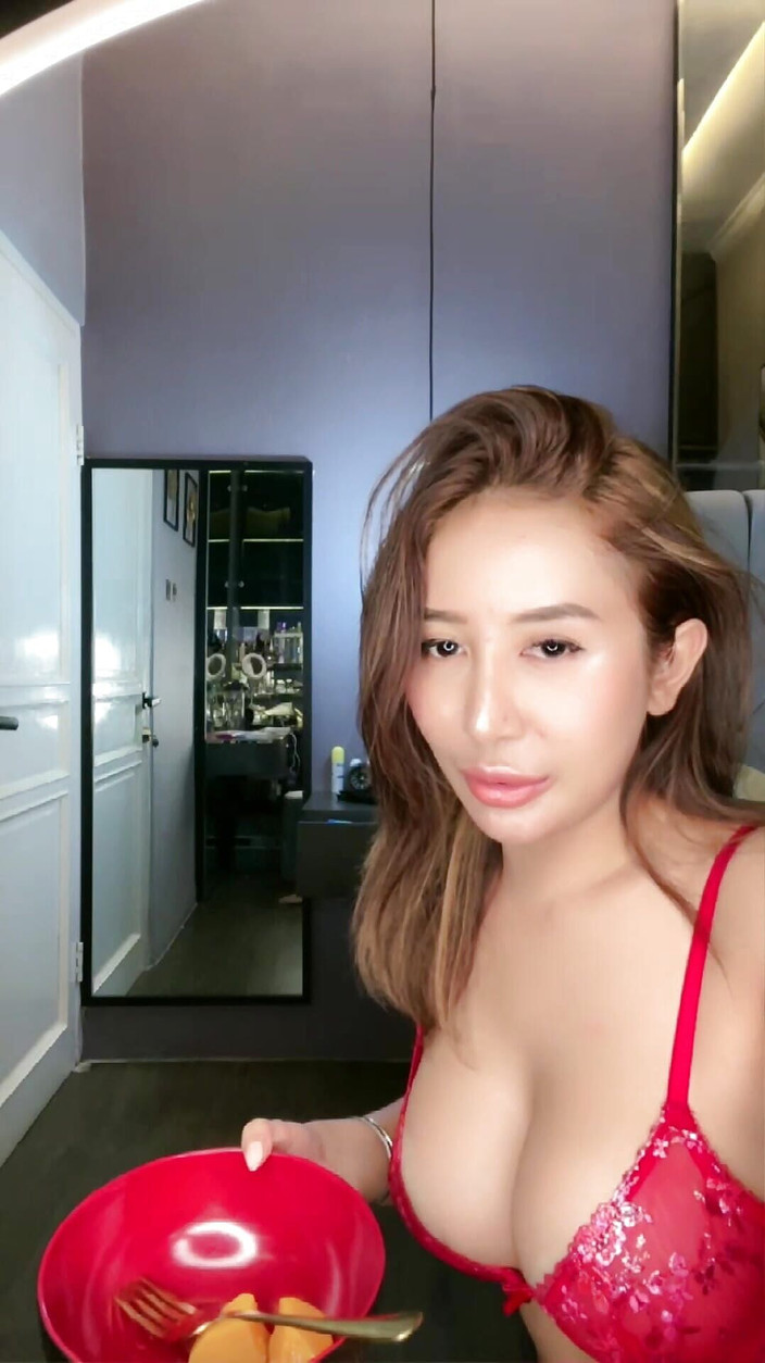 Indoseblay: Ця індо-дівчина повія готова до траху