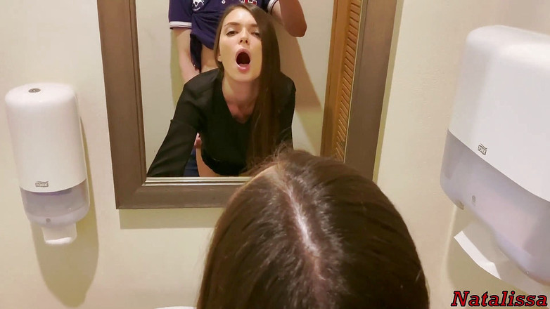 Natalissa: Chupou pau grande no primeiro encontro no restaurante