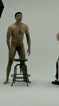 Oggetto: il servizio fotografico nudo diventa sessuale con bea york