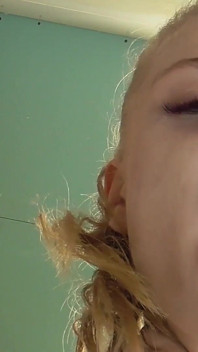 Toothpaste Spitting POV!