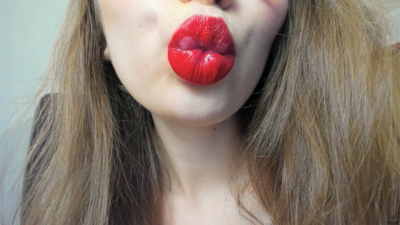 Rarible Diamond: Lipstik merah yang banyak