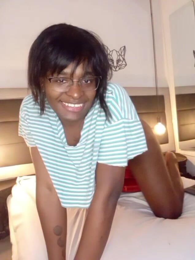 danna_trans: Vieni a giocare con me e toccami