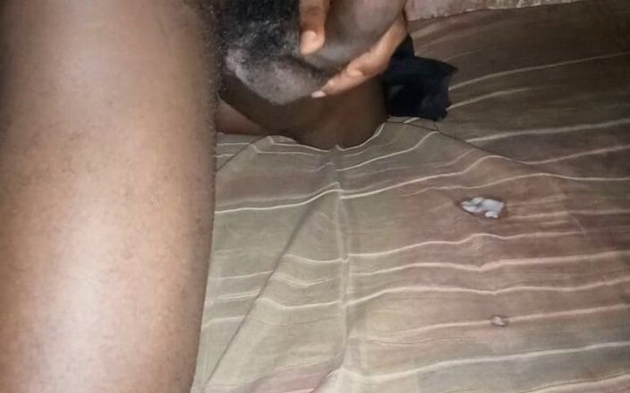 Masturbator emmy: Se masturber sans jouet ni aller dans la salle de...