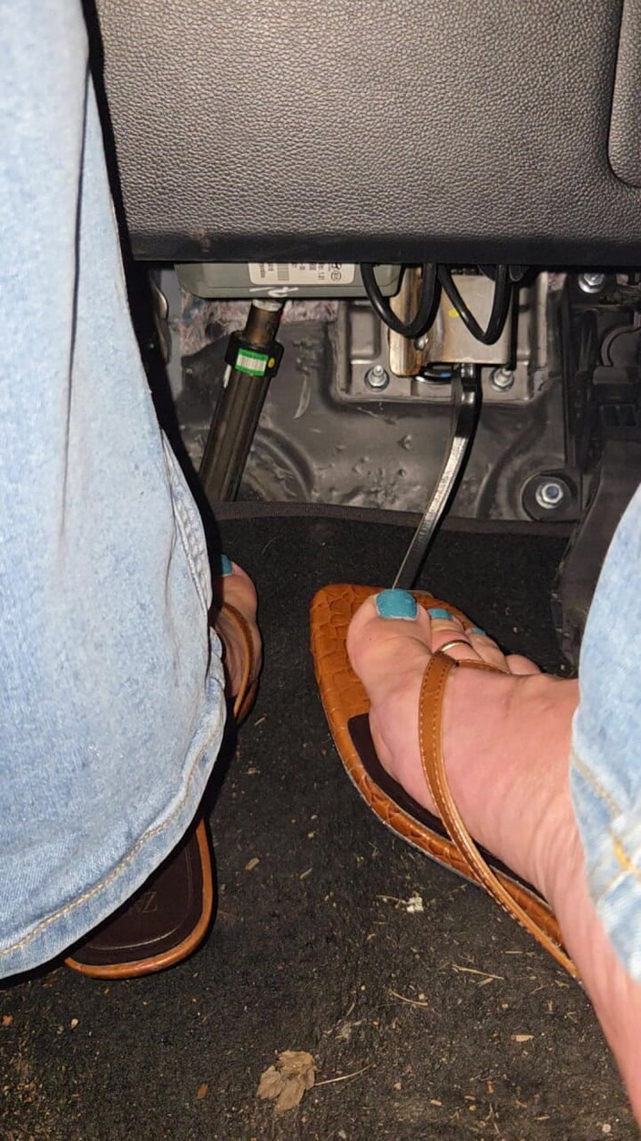 Bella Roma: Fetiche por pé pedalando