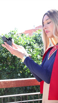 Jagd und Tricks für Supergirl wird zum harten Ficken gebracht