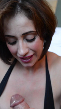 Eva Notty a Real Jawbreaker BJ