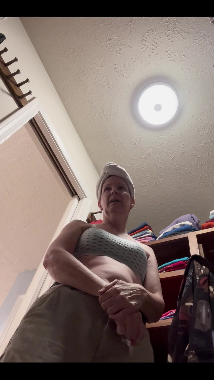 bethmckenna: Happy friday Guys !!