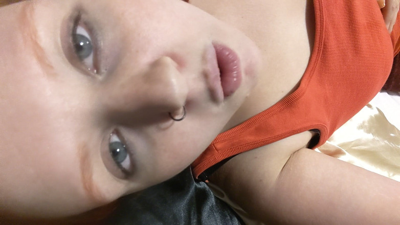 Sin Spice by Sophia Sinclair and Jasper Spice: Brauch Nahaufnahme von Lippen und Zunge