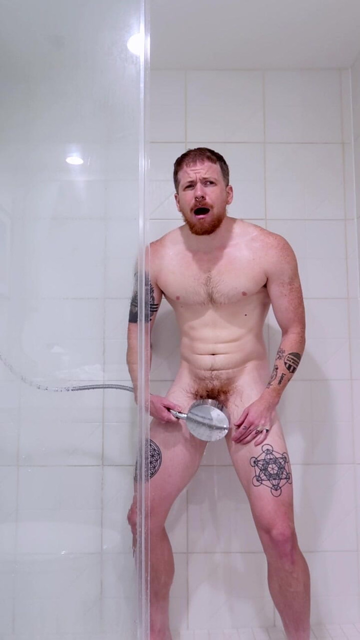 Stevie Trixx: Pancutan mani di bilik mandi hotel Ginger Ftm