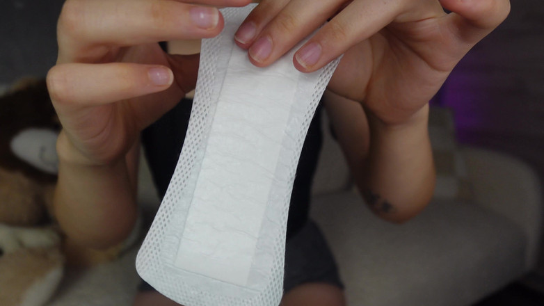 AmayaMori: 大屁股熟女在 4k 中穿着超长内裤和紧身裤自慰