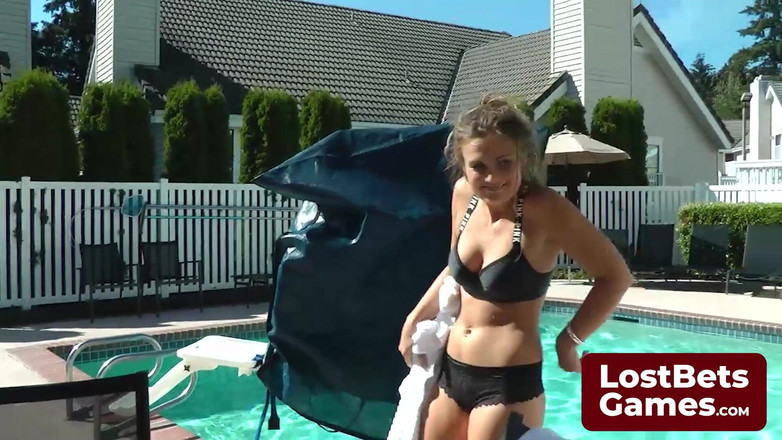 Lost Bets Games: Gra freeze strip jest wypełniona namacalnym napięciem