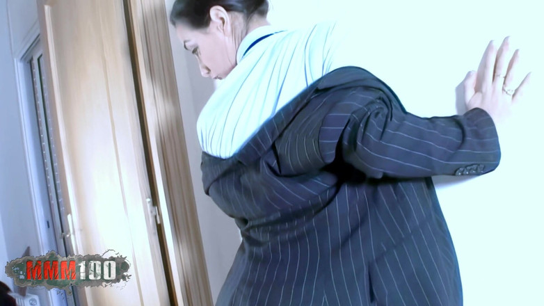 MMM100: Samantha cruse: latina zieht ihre kleidung aus