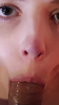 Scarlett Mae Bikini Blowjobs