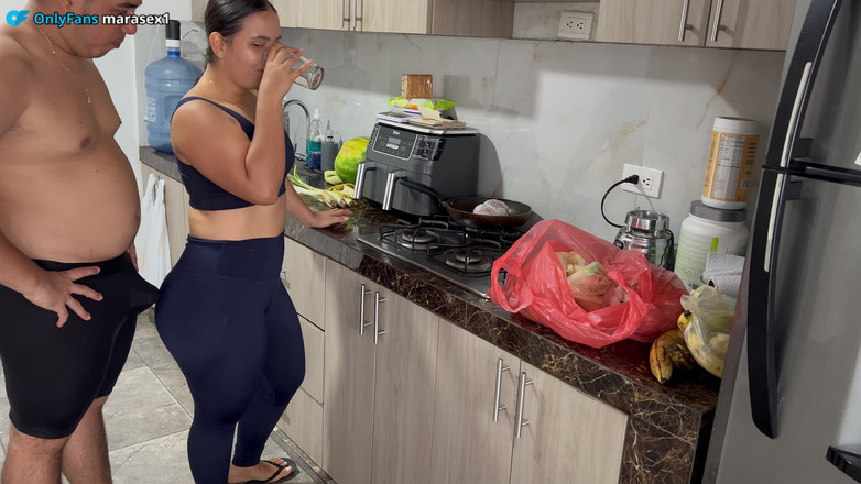 Pronoia Mey: Demi-frère, s’il te plaît, ne parle de nous à personne d’autre !