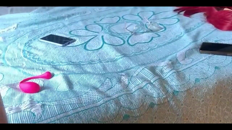 Isis Sun: Prima mea ejaculare într-un futai nebun cu Isis Sun în Rio De...