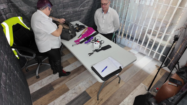 The Izars: Bugilkan Pencarian