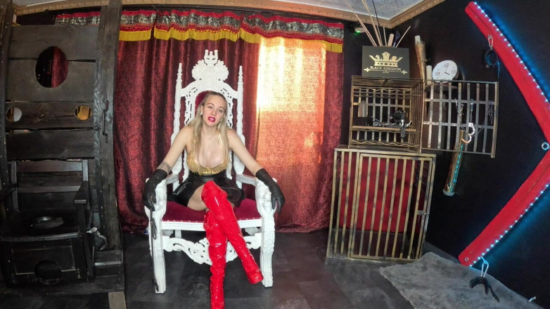 Queen_of_BDSM: Mijn eerste solo-video hier, vanaf nu ben ik je meesteres!