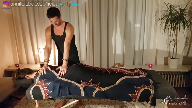 Max and Annika: Annika için şehvetli masaj ve kendini kontrol edemiyor bölüm 1
