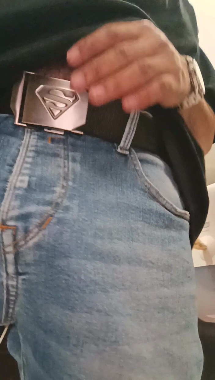 Tommhot: Peeing and Playing with My Dick in the Mall Bathroom